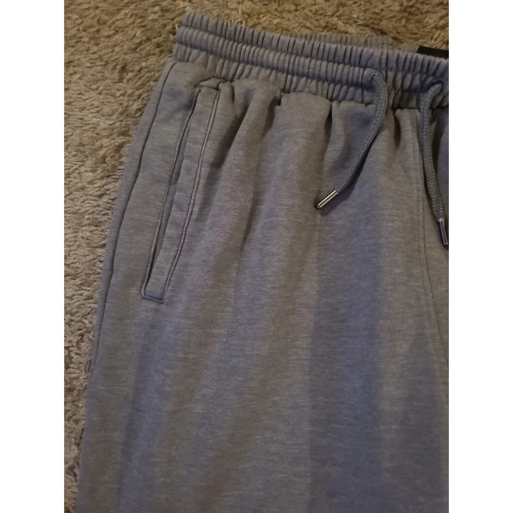 North Face Sweat Pants/Joggers Men's Medium Grey with White Logo